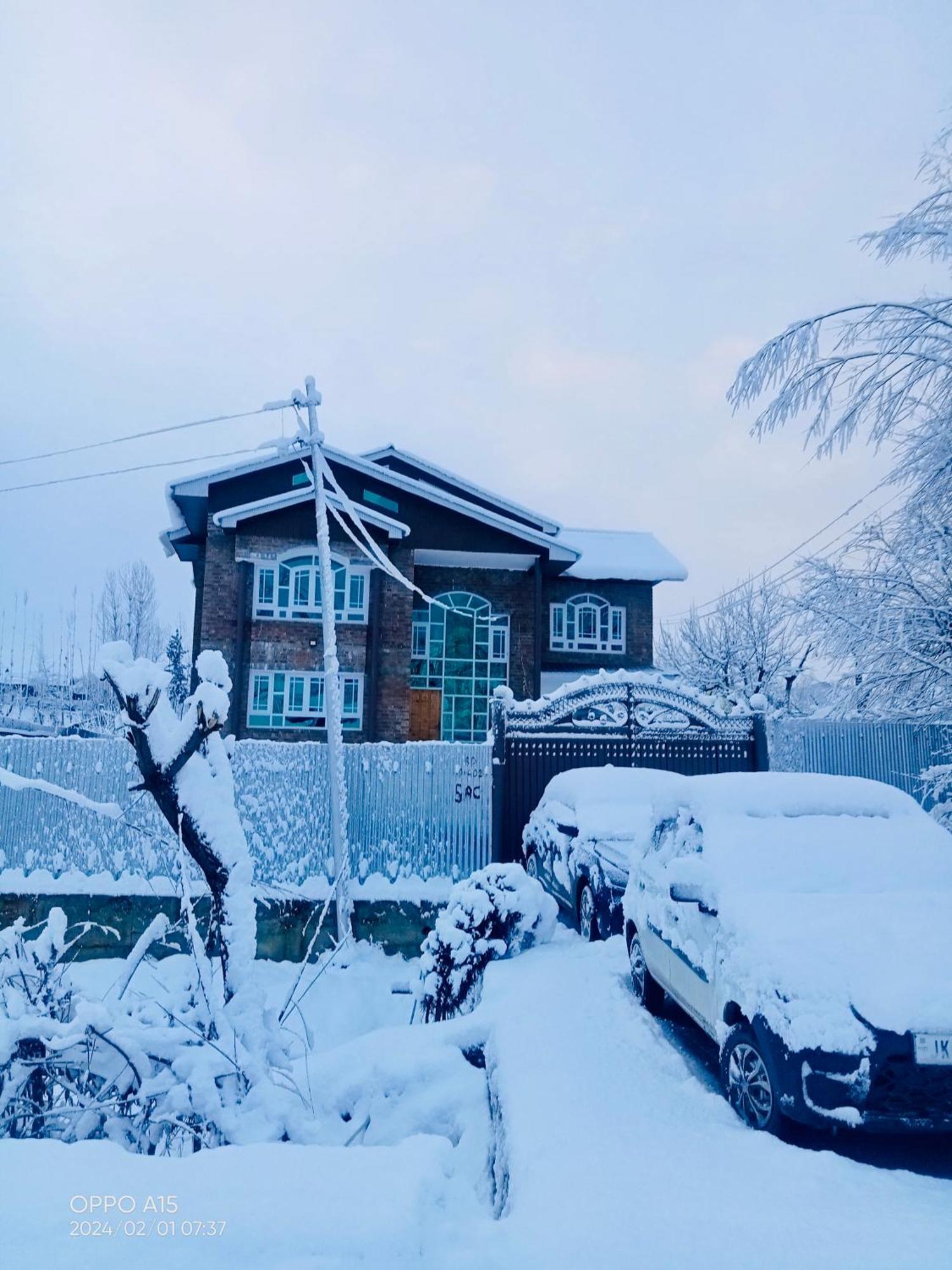 Sunset View Gulmarg Lejlighed Eksteriør billede